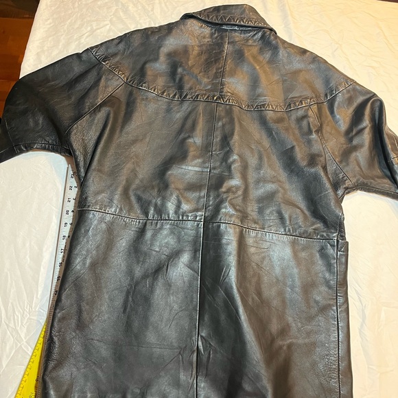 Avanti Black Leather Coat with some distressed size small good condition - Picture 12 of 12